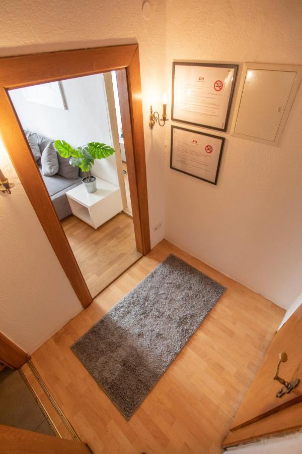 Traditional Old Town Apartment Hall in Tirol Buitenkant foto