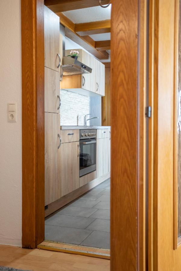 Traditional Old Town Apartment Hall in Tirol Buitenkant foto